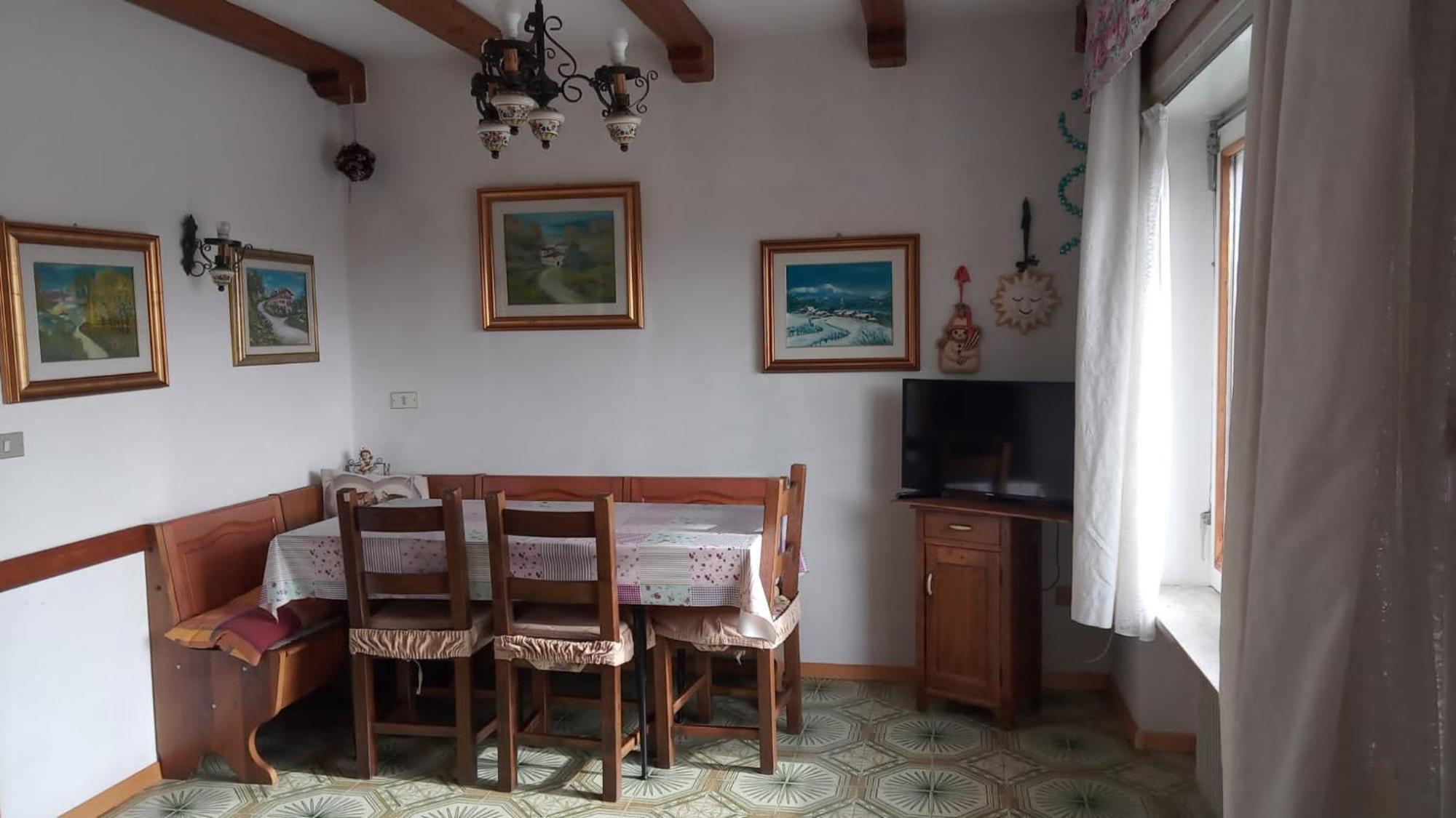 Casa Vacanze A Romeno Екстер'єр фото